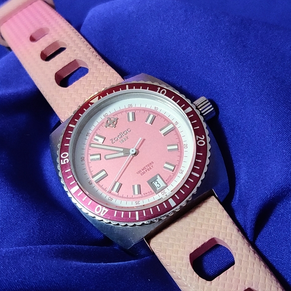 Zodiac Vintage Sea Dragon ZO2245 Analogue Pink Swiss Made Women's Watch 38mm - Picture 7 of 7